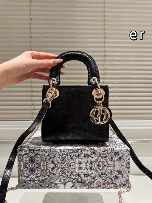 Dior handbag - Image 6