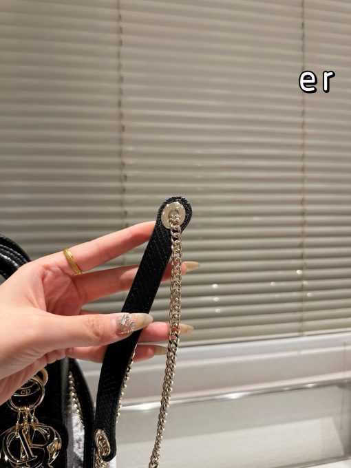 Dior handbag - Image 9