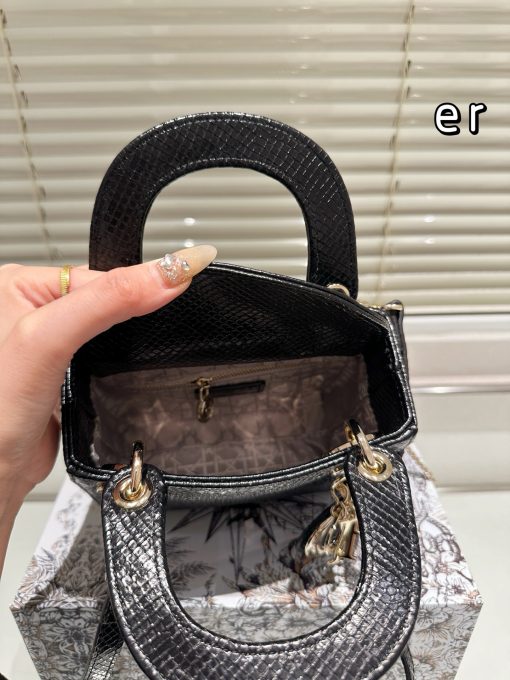 Dior handbag - Image 10