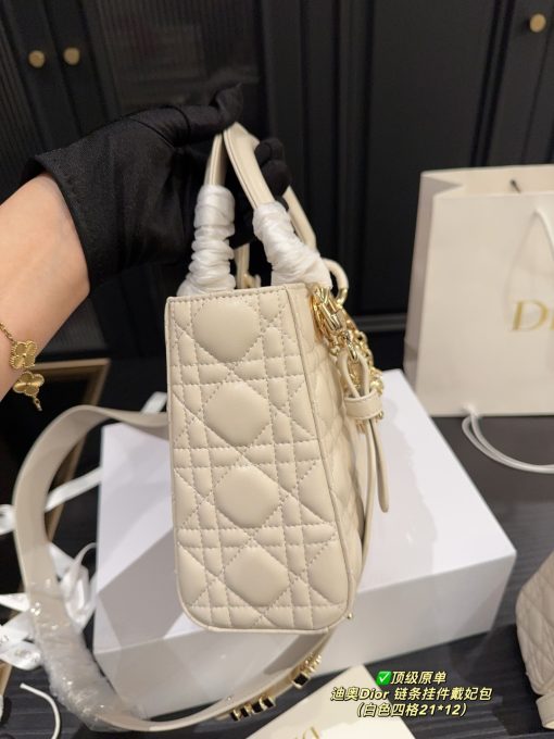 Dior handbag - Image 7