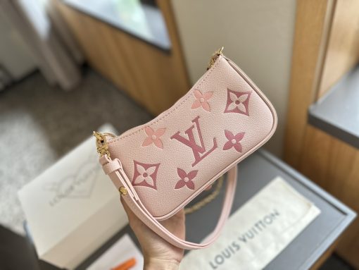 LV crossbody bag - Image 6