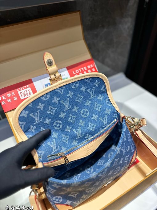 LV baguette - Image 2
