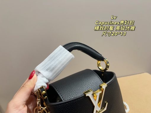 LV Capucines - Image 7