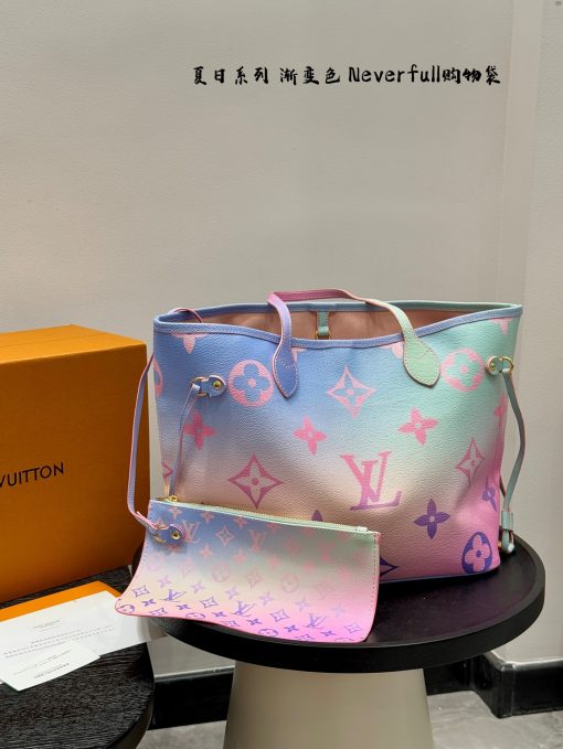 LV shopping bag - Image 10