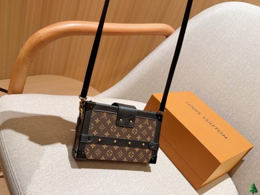 LV hard box bag - Image 7
