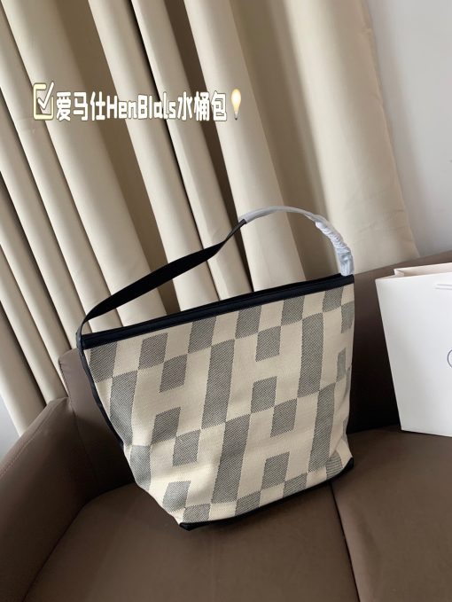 Hermes bucket bag