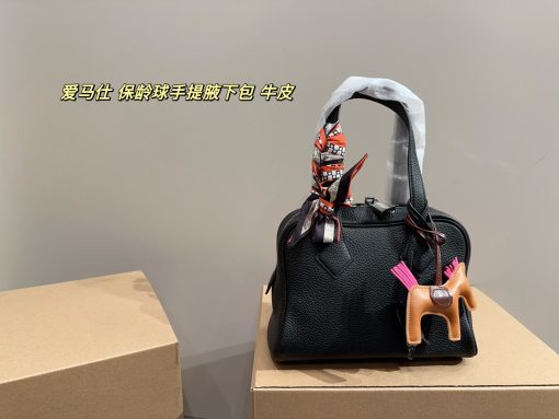 HERMES underarm bag