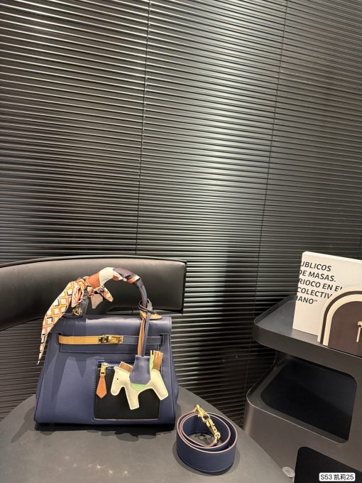 HERMES Kelly bag